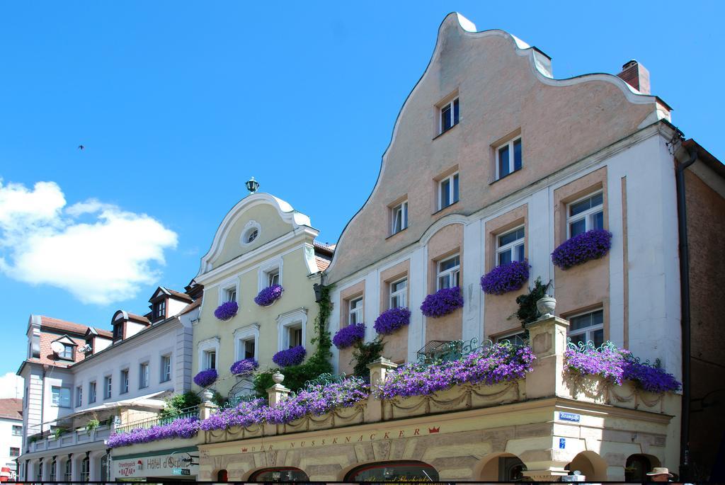 Hotel Orphee - Kleines Haus Regensburg Bagian luar foto